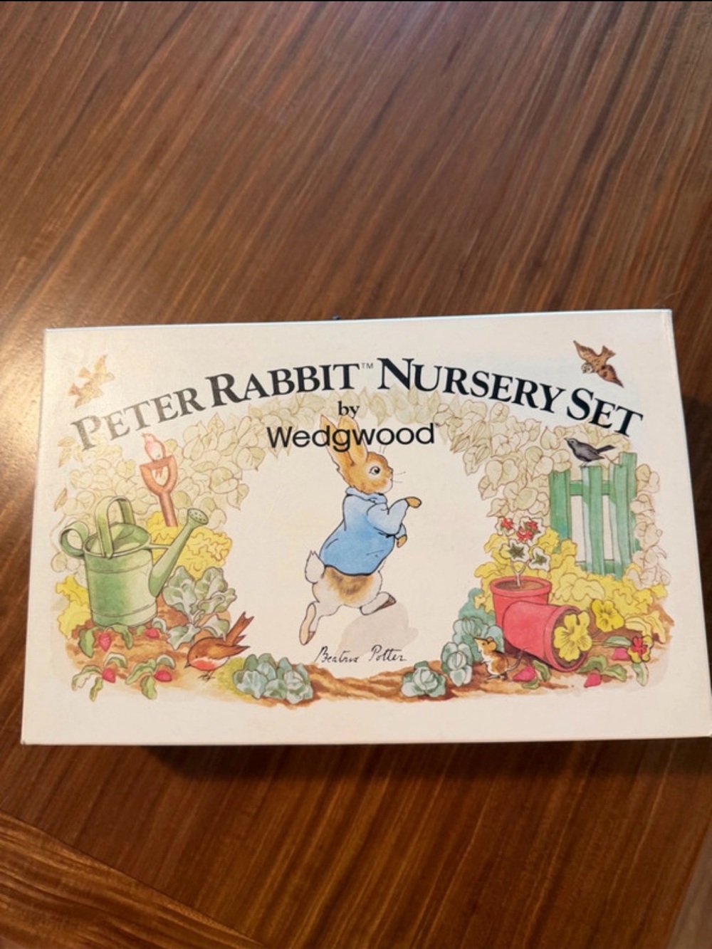 Wedgwood Peter Rabbit Nursery Set - White Box with Multicolor Illustration
